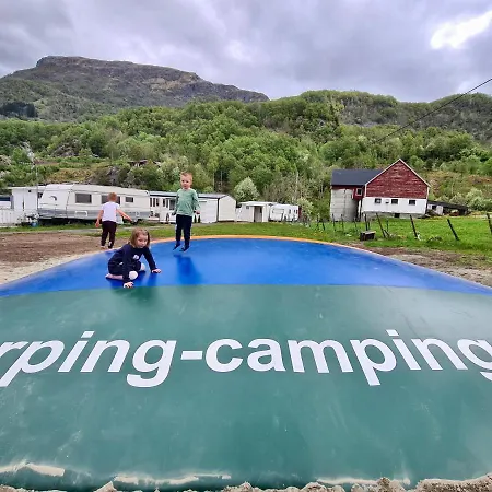אכסניה Kyrping Camping *